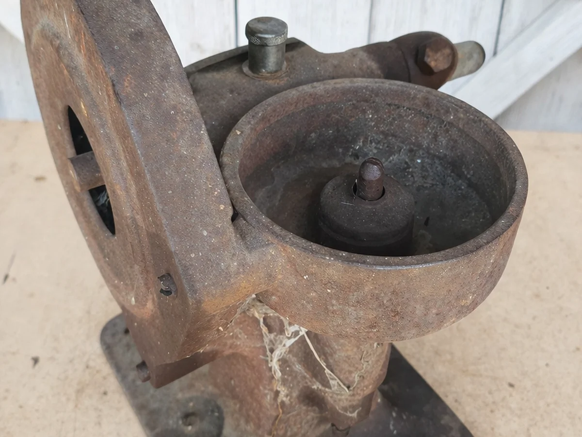 Oczyszczanie separatora odśrodkowego — czyszczenie laserowe